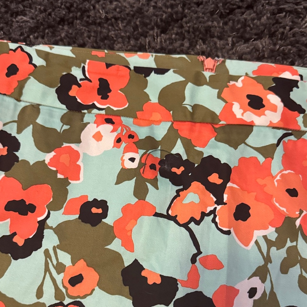 Lane Bryant Floral Skirt in Pink and Green Size 28 - Picture 3 of 7